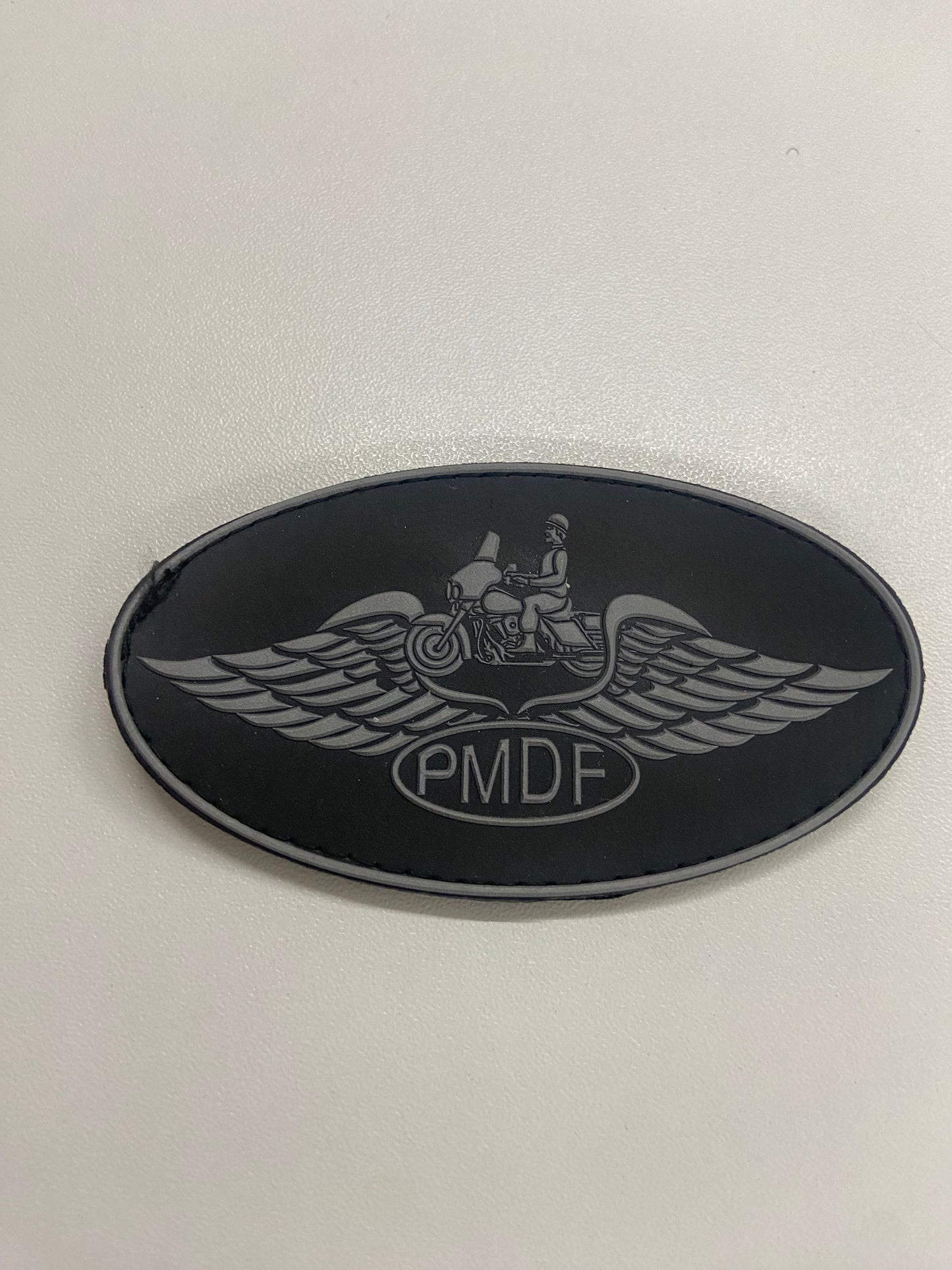 Distintivo emborrachado elipse Motociclista PMDF