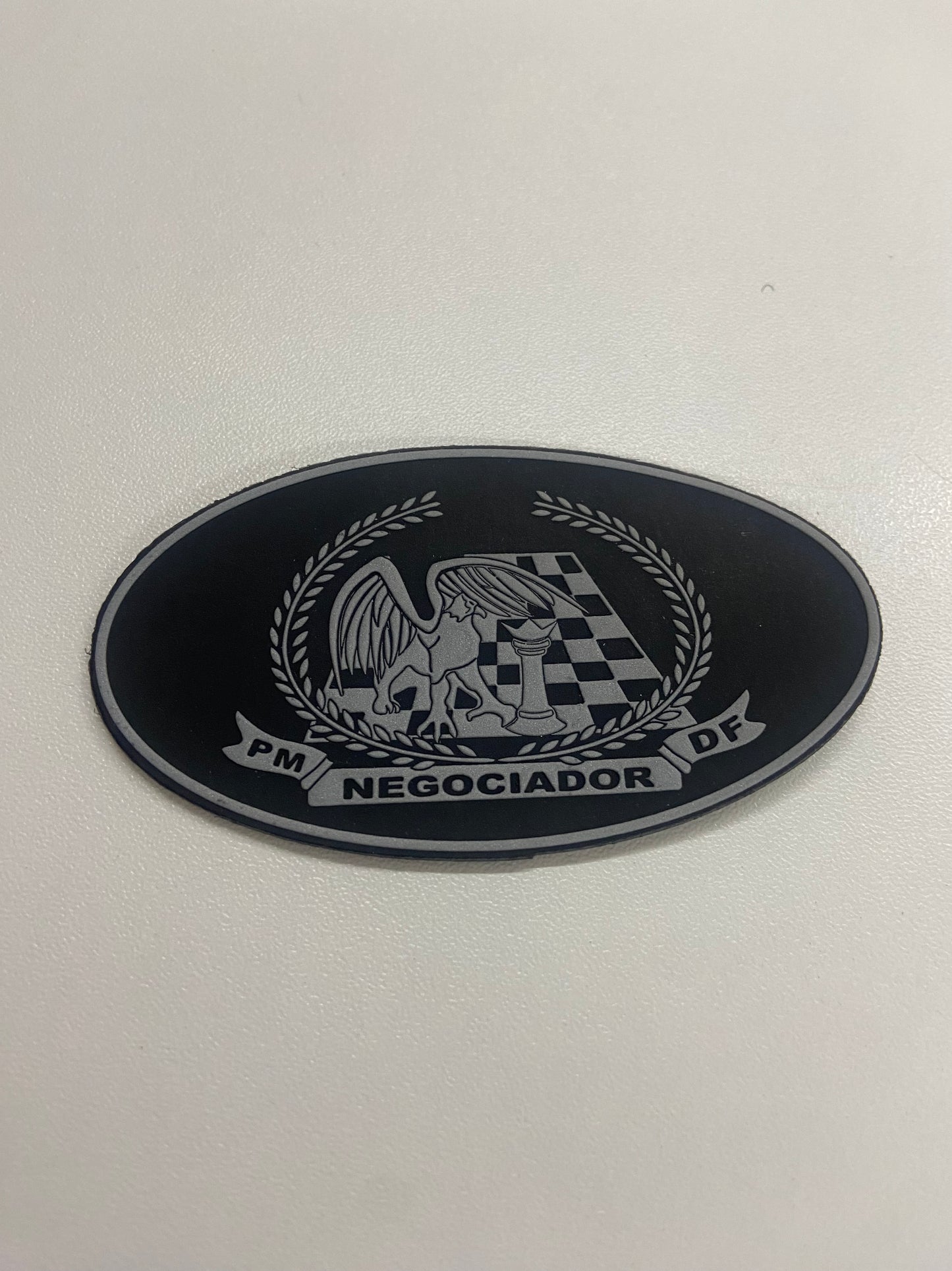 Distintivo emborrachado elipse Negociador PMDF