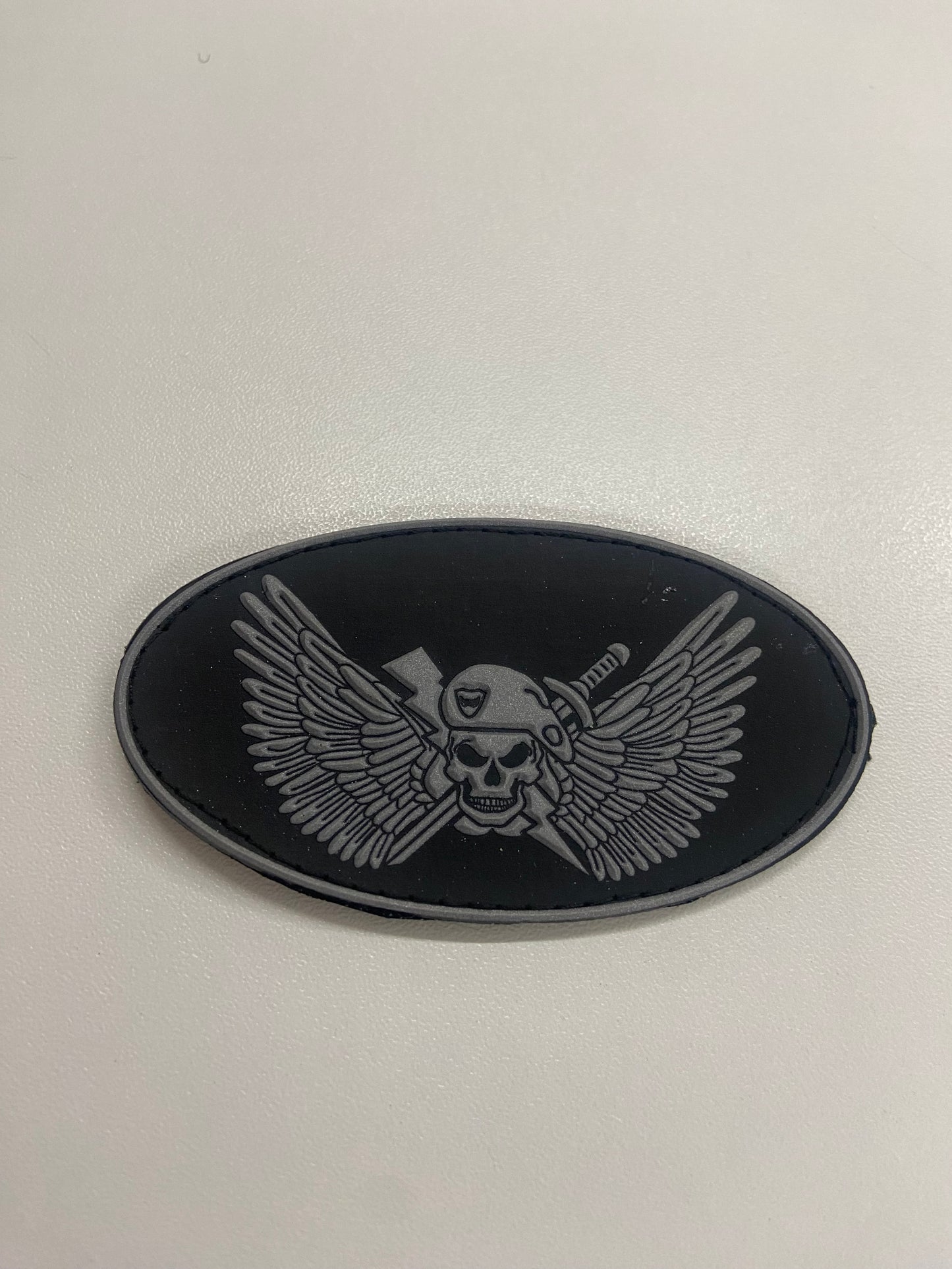 Distintivo emborrachado elipse Guerreiro Alado (PQDT)