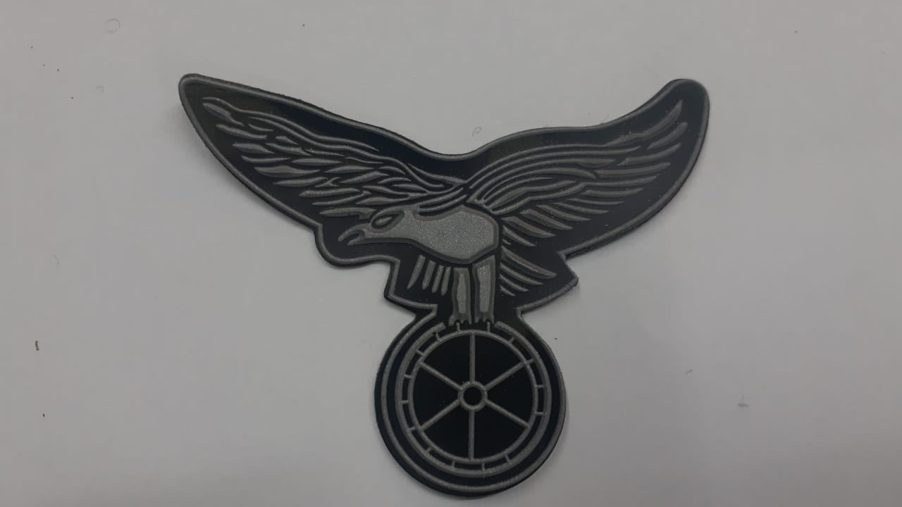 Distintivo emborrachado Motorista Direção Defensiva