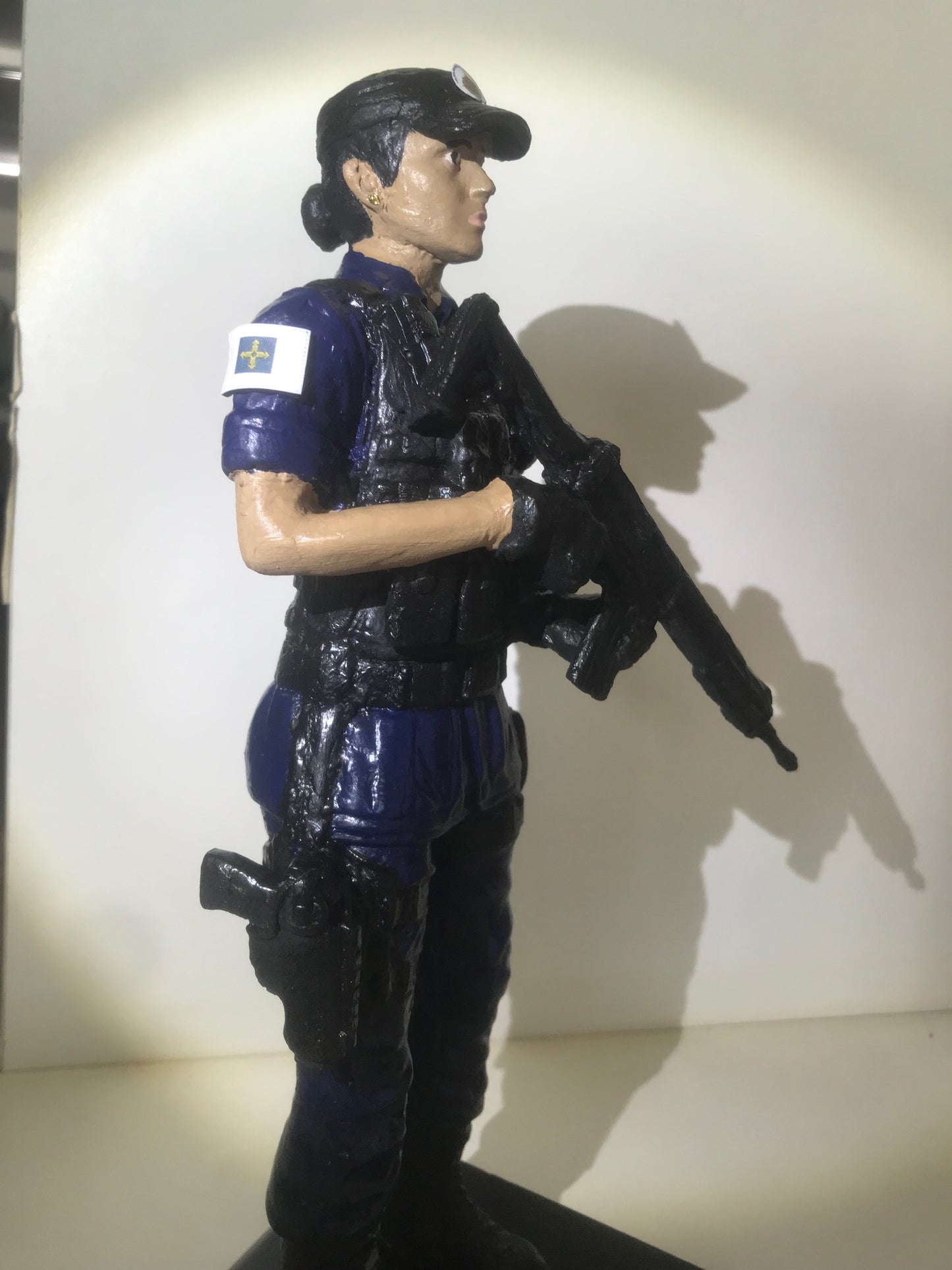 BRINDE: ESTATUETA POLÍCIA MILITAR (FEMININO)