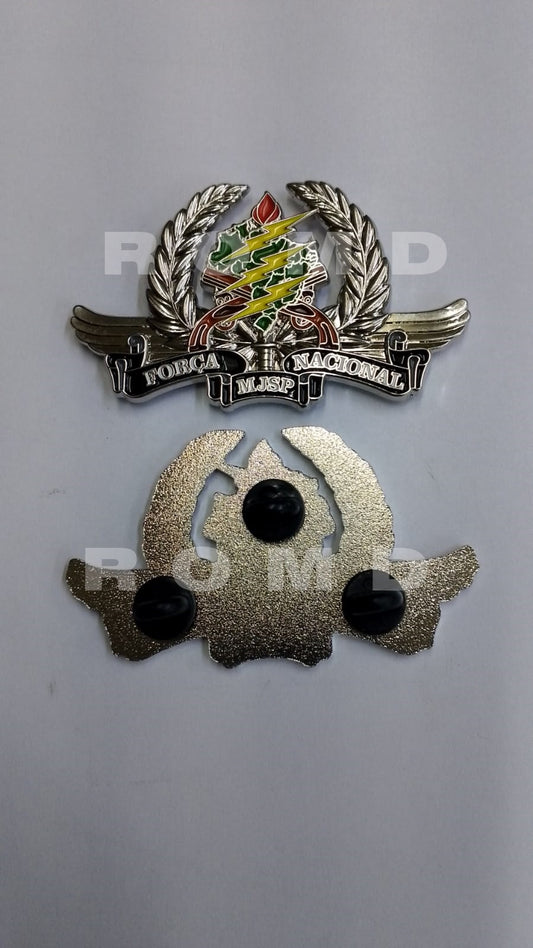 Distintivo brevê metalico Força Nacional Praça MJSP em alto-relevo imagem em altadefinição - UN